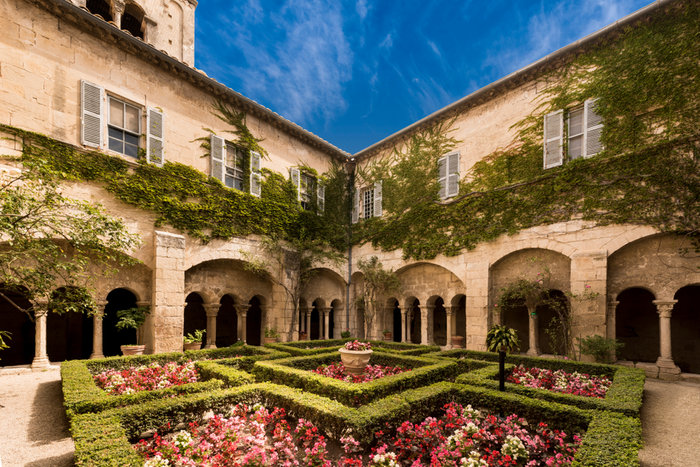 illustration Cloister